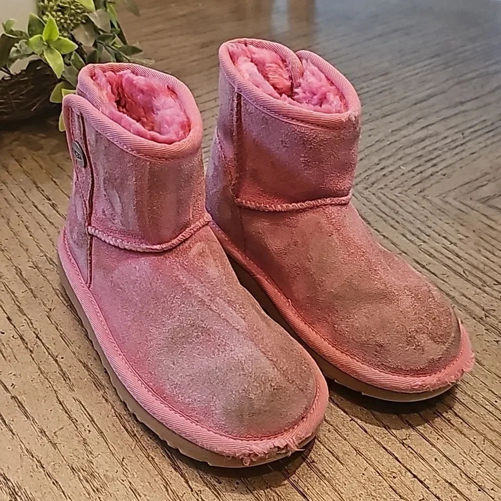 Pink UGG size 13 - Picture 8 of 8